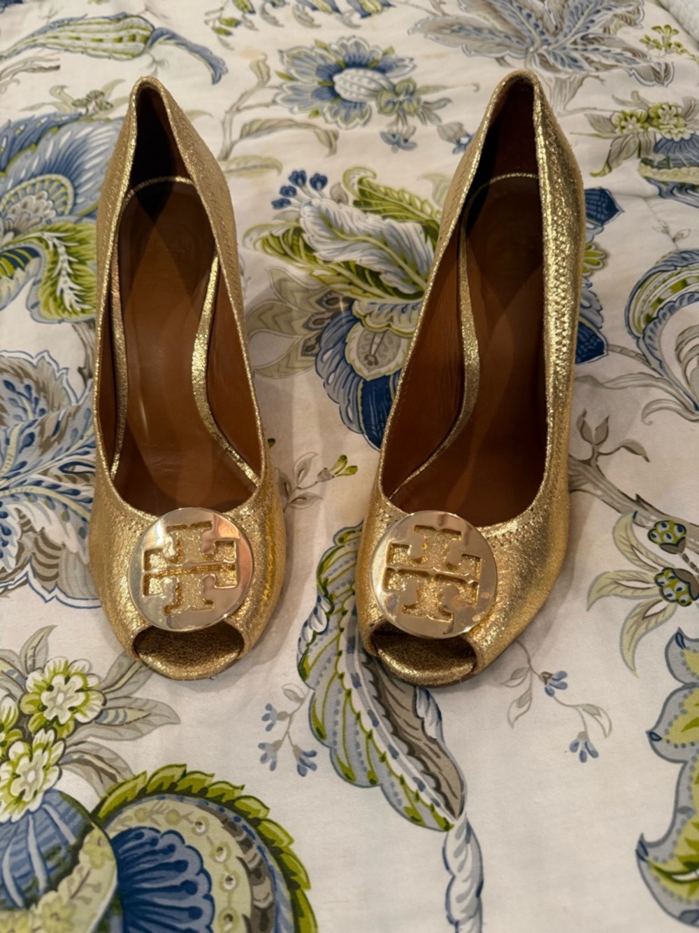 Tory Burch Gold Peep-Toe Women's Heels with Decorative Medallion 8